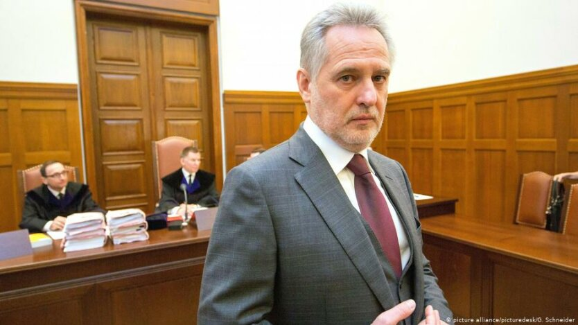 Sanctions against Russian banks and Firtash