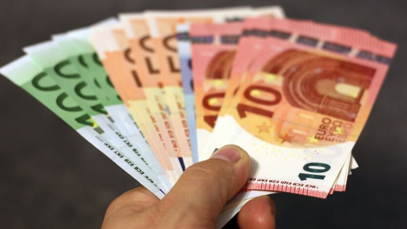 One euro banknote with refusal