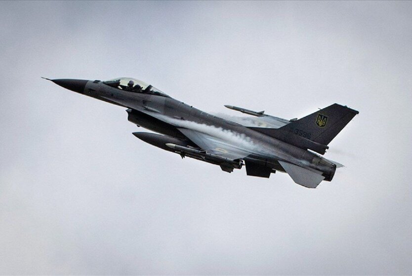 Absoluter Rekord: Ukrainischer Pilot auf F-16 schoss in einem Einsatz sechs Cruise-Missiles ab