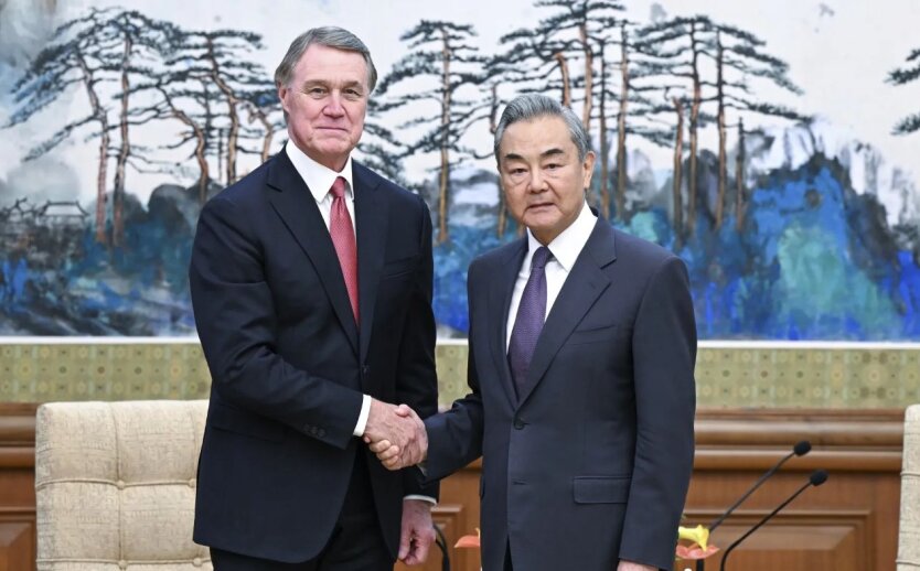 Ambasador USA w Chinach uspokaja amerykański biznes w obliczu wojny handlowej