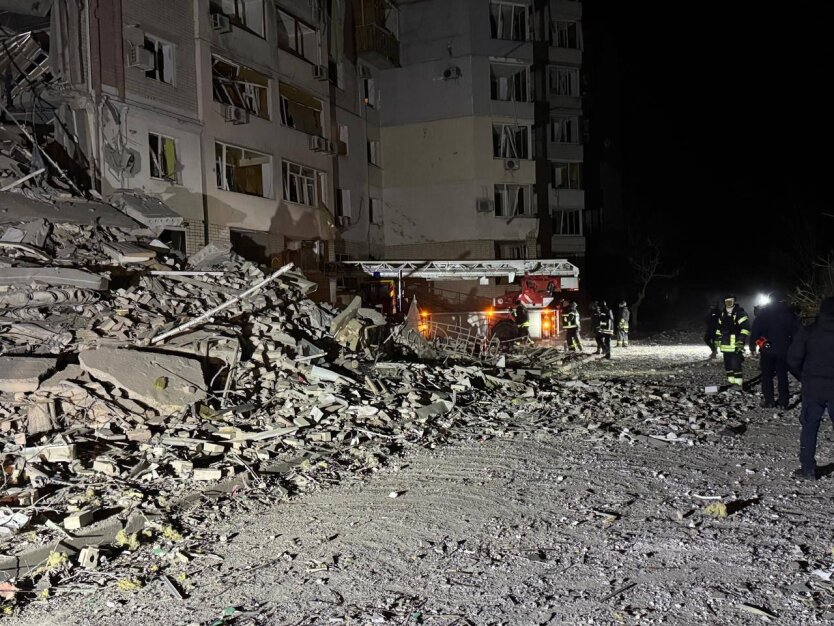 A Russian air bomb hit a high-rise building