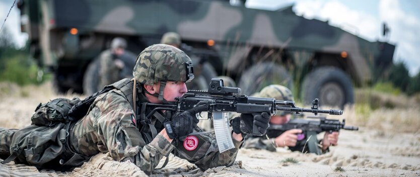 Polen hat ein Programm zur militärischen Ausbildung von 100.000 Freiwilligen angekündigt