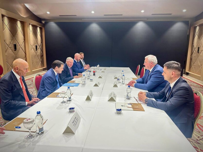 Sybiga spotkał się z Rubio i senatorem Grahamem w Antalyi