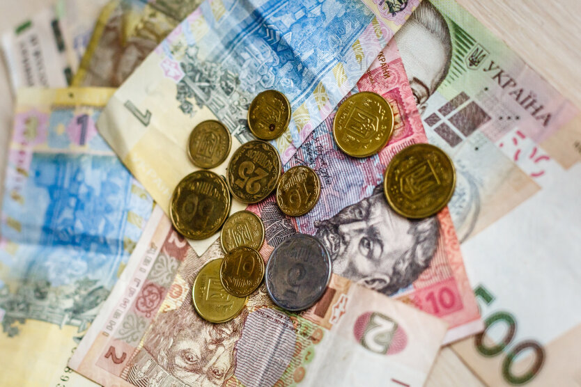 Виплати від 450 до 3100 гривень: в Україні встановили допомогу певним категоріям