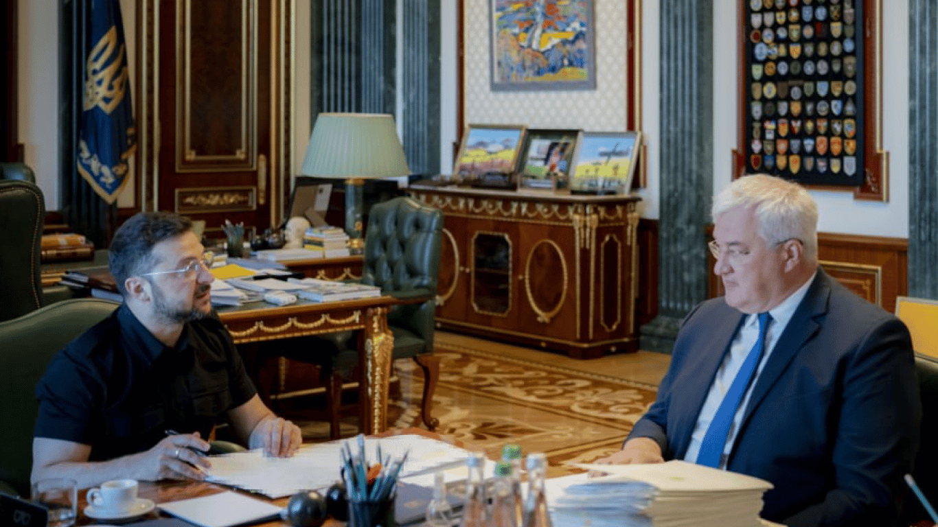 Selenskyj hat 16 neue Botschafter der Ukraine ernannt