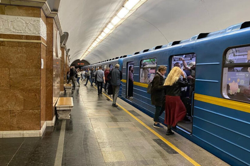 Im Kiewer U-Bahn kann die Fahrt für einige Passagiere doppelt so teuer sein: Was ist der Grund