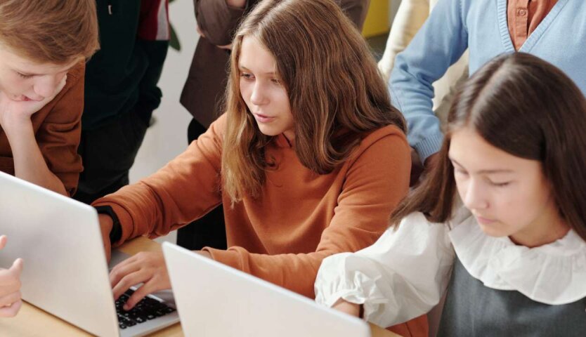 W Ukrainie startuje nowy system kształcenia profilowego: czego mogą się spodziewać uczniowie
