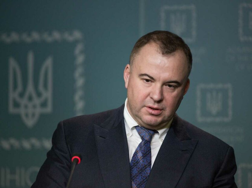In Spain, former Deputy Secretary of the National Security and Defense Council detained