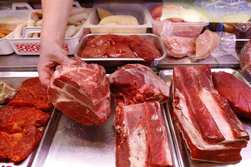 Цены на мясо обгоняют инфляцию: сколько украинцы заплатят за курятину, свинину и говядину